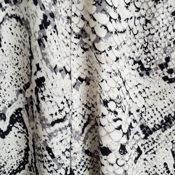 REFORMATION - Vollare Dress in Rattlesnake - Picture 8 of 14